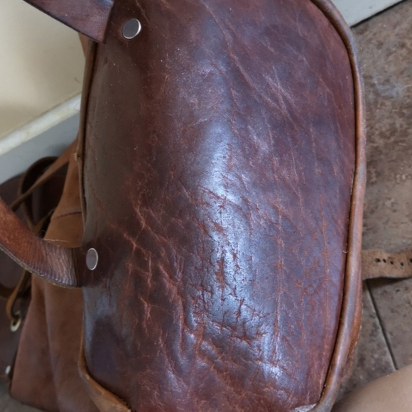 Hand sewn leather backpack - Picture 7 of 7